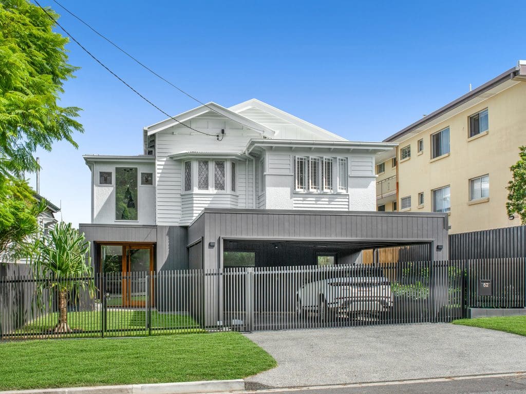 Brisbane renovation builders, high-end home renovations, Brisbane home extensions, custom home builders Brisbane, award-winning builders Brisbane, sustainable home renovations, modern home design Brisbane