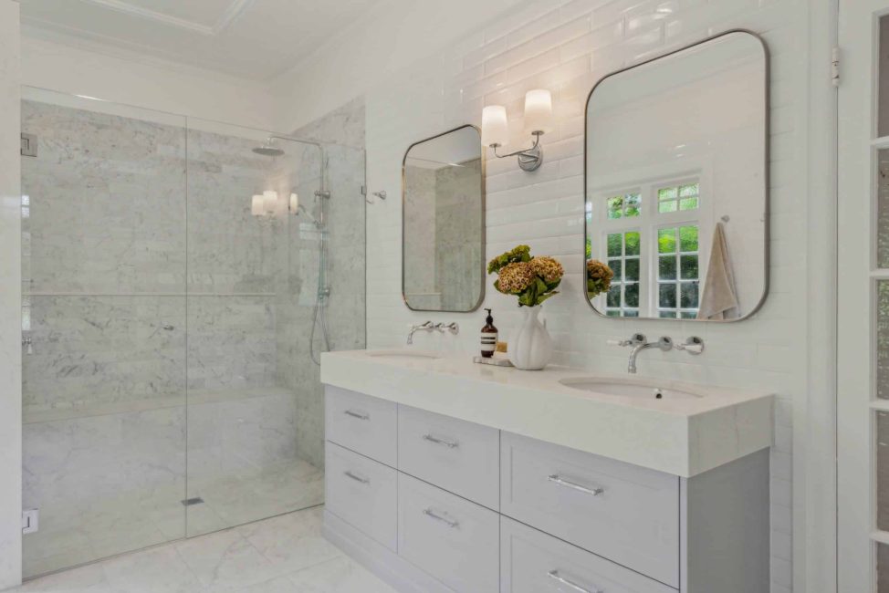 Brisbane renovation builders, high-end home renovations, Brisbane home extensions, custom home builders Brisbane, award-winning builders Brisbane, sustainable home renovations, modern home design Brisbane